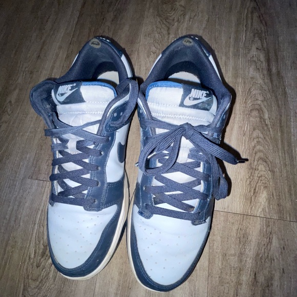 Nike Dunk Lows - Picture 2 of 7